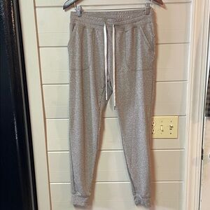 ZYIA Active Cozy Joggers Size M.